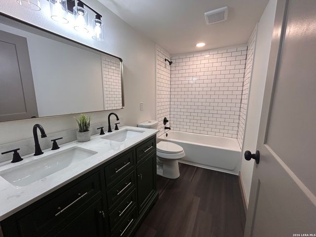 505 N Heideke, Seguin, TX 78155