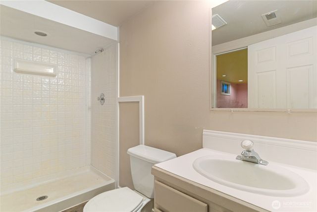 1616 N Baker Avenue, East Wenatchee, WA 98802