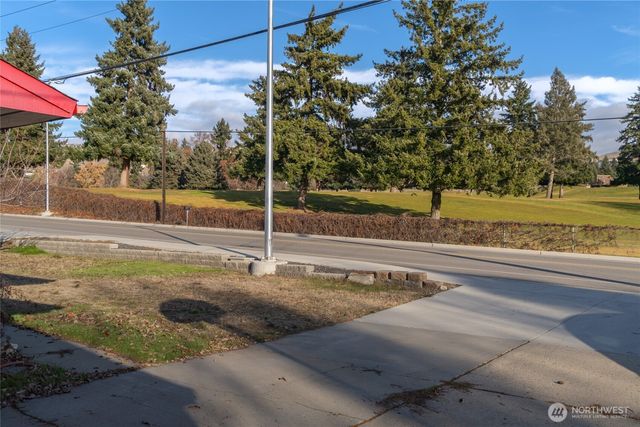 1616 N Baker Avenue, East Wenatchee, WA 98802