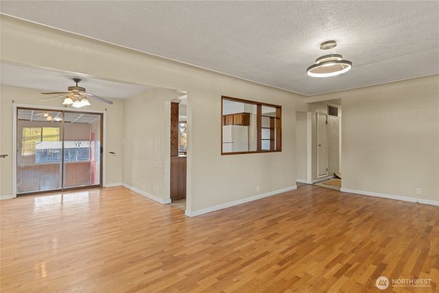 1616 N Baker Avenue, East Wenatchee, WA 98802