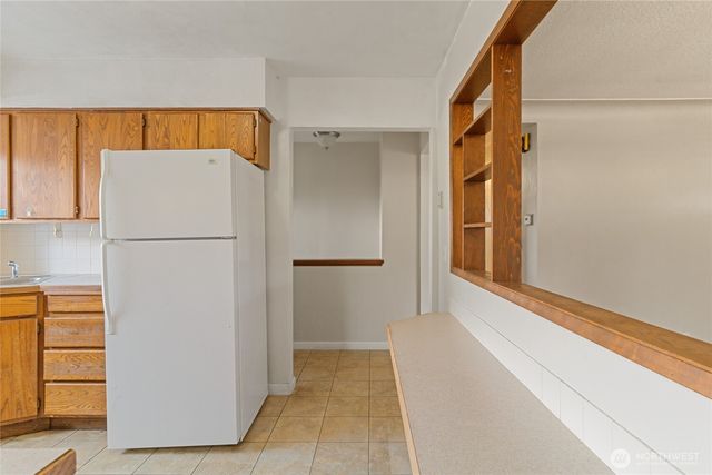 1616 N Baker Avenue, East Wenatchee, WA 98802