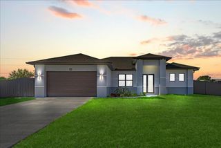 122 NE 11TH TERRACE, Cape Coral, FL 33909