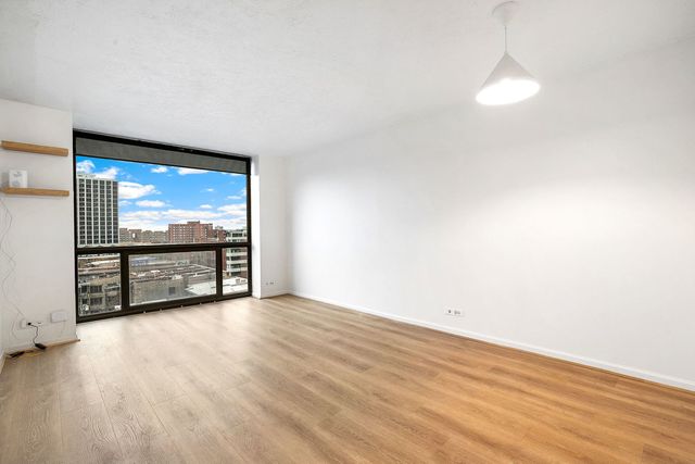 4343 N Clarendon Avenue 911, Chicago, IL 60613