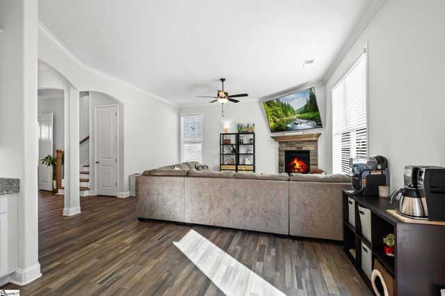 318 River Trace Loop, Simpsonville, SC 29680