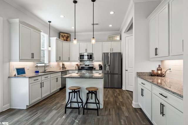 318 River Trace Loop, Simpsonville, SC 29680