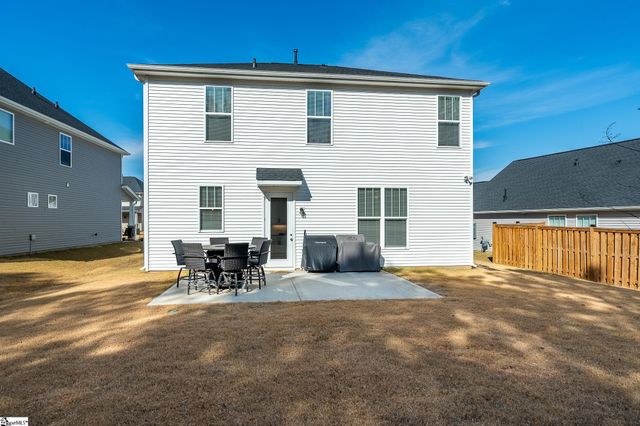 318 River Trace Loop, Simpsonville, SC 29680