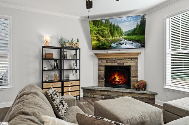 318 River Trace Loop, Simpsonville, SC 29680