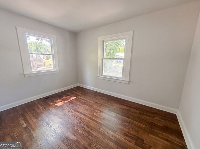 2043 White Oak Circle NW, Kennesaw, GA 30144