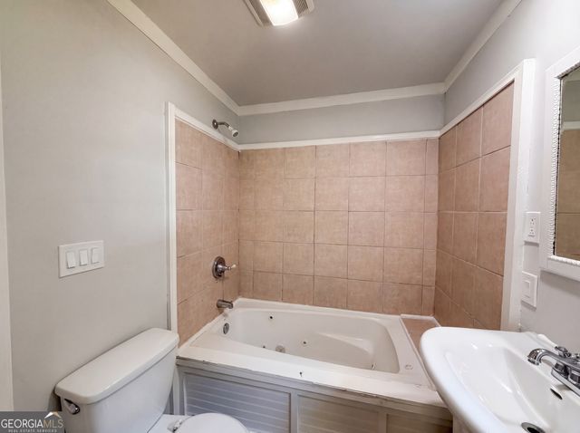 2043 White Oak Circle NW, Kennesaw, GA 30144