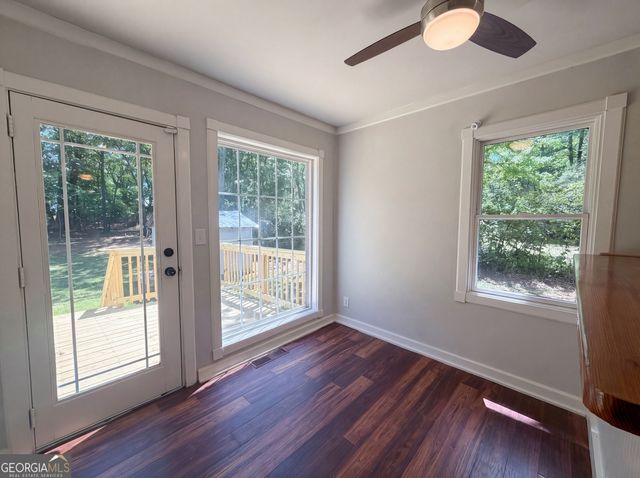 2043 White Oak Circle NW, Kennesaw, GA 30144
