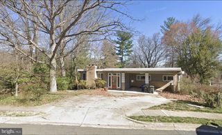 2745 N RADFORD ST, Arlington, VA 22207