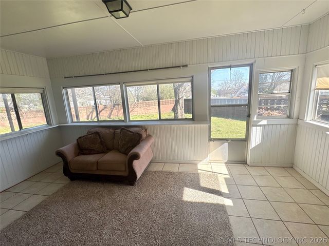 900 SW 3rd Street, Checotah, OK 74426