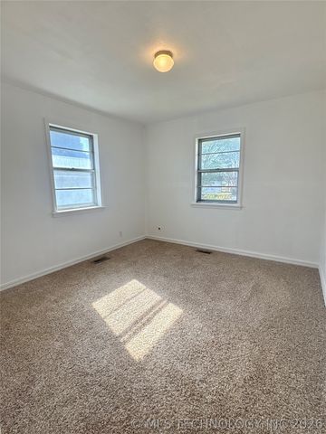 900 SW 3rd Street, Checotah, OK 74426