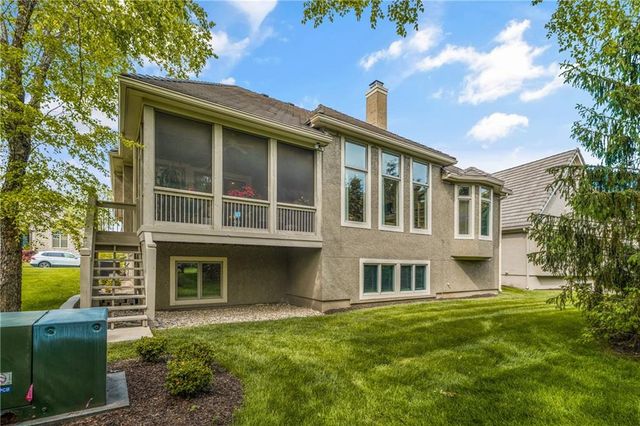 5313 W 124th Terrace, Overland Park, KS 66209