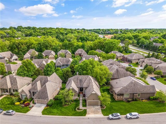5313 W 124th Terrace, Overland Park, KS 66209