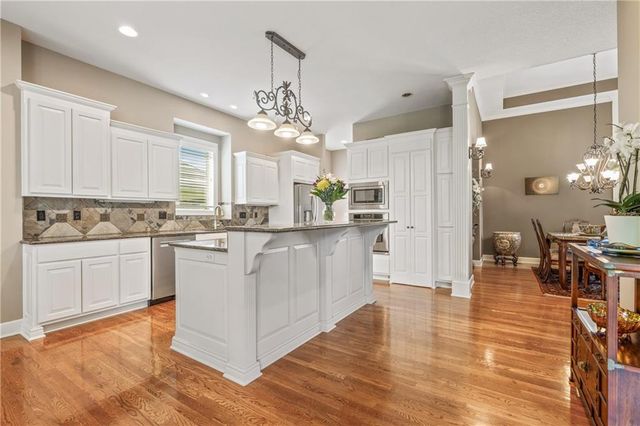 5313 W 124th Terrace, Overland Park, KS 66209