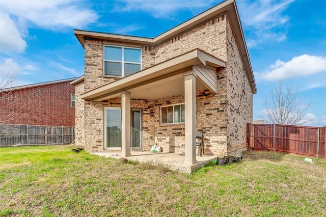 917 Bloomfield Drive, Grand Prairie, TX 75052