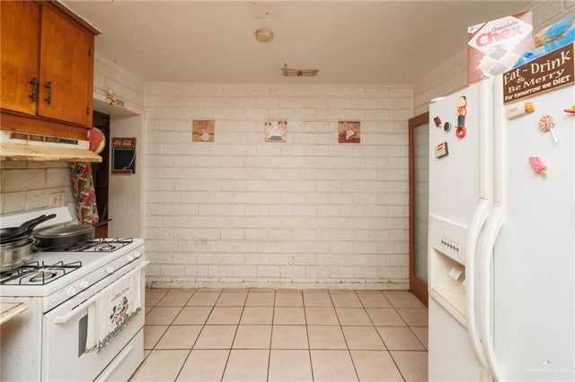 1402 E Grimes Street, Harlingen, TX 78550