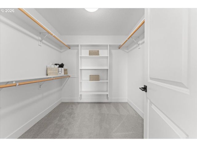 12435 Sw SILVERTIP St, Beaverton, OR 97007