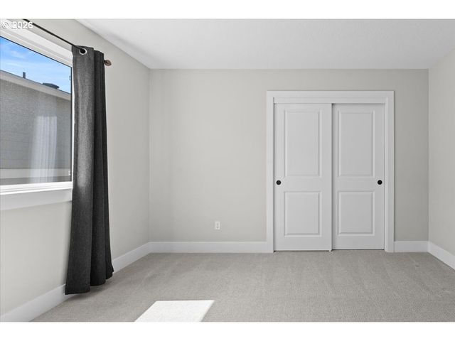 12435 Sw SILVERTIP St, Beaverton, OR 97007