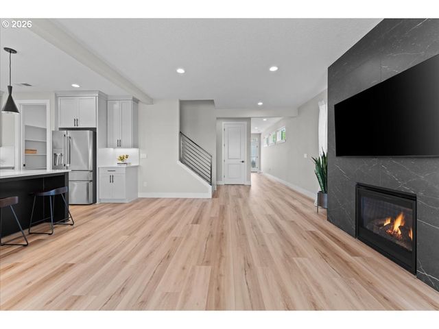 12435 Sw SILVERTIP St, Beaverton, OR 97007