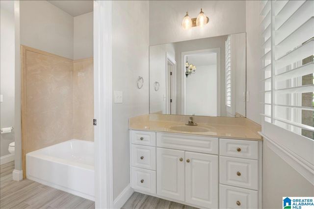1038 EDGEWATER LANE, Chelsea, AL 35043