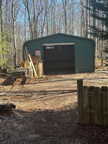 181 Oakdale DR, Boones Mill, VA 24065