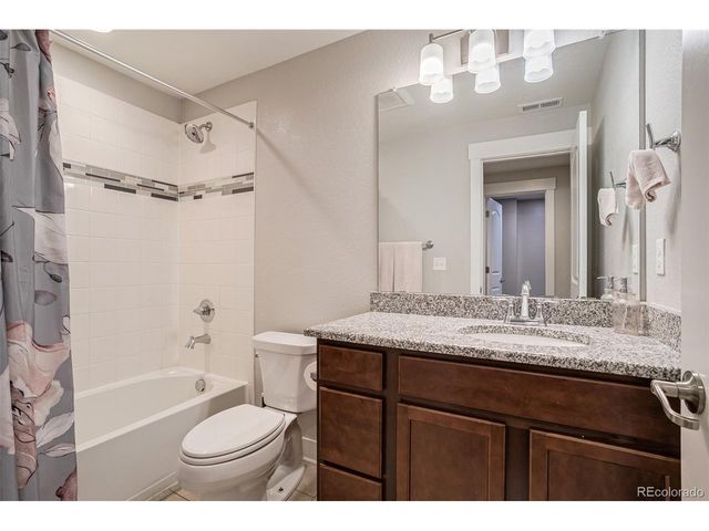 9962 E 60th Ave, Denver, CO 80238