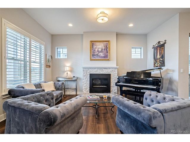 9962 E 60th Ave, Denver, CO 80238