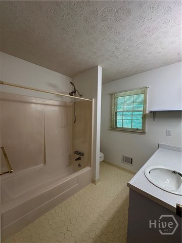 375 Segrest Circle, Athens, GA 30605