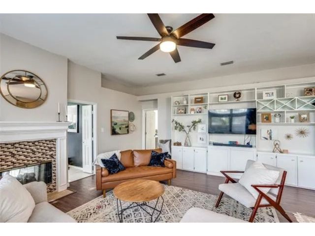 4310 Elgin Court, Grand Prairie, TX 75052