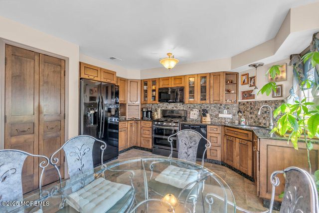 105 Geranium Court, Toms River, NJ 08753