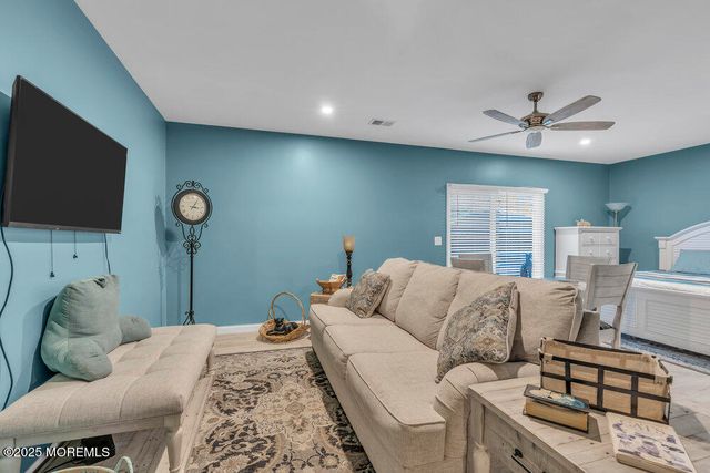 105 Geranium Court, Toms River, NJ 08753