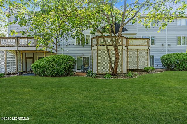 105 Geranium Court, Toms River, NJ 08753