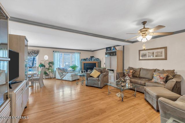 105 Geranium Court, Toms River, NJ 08753