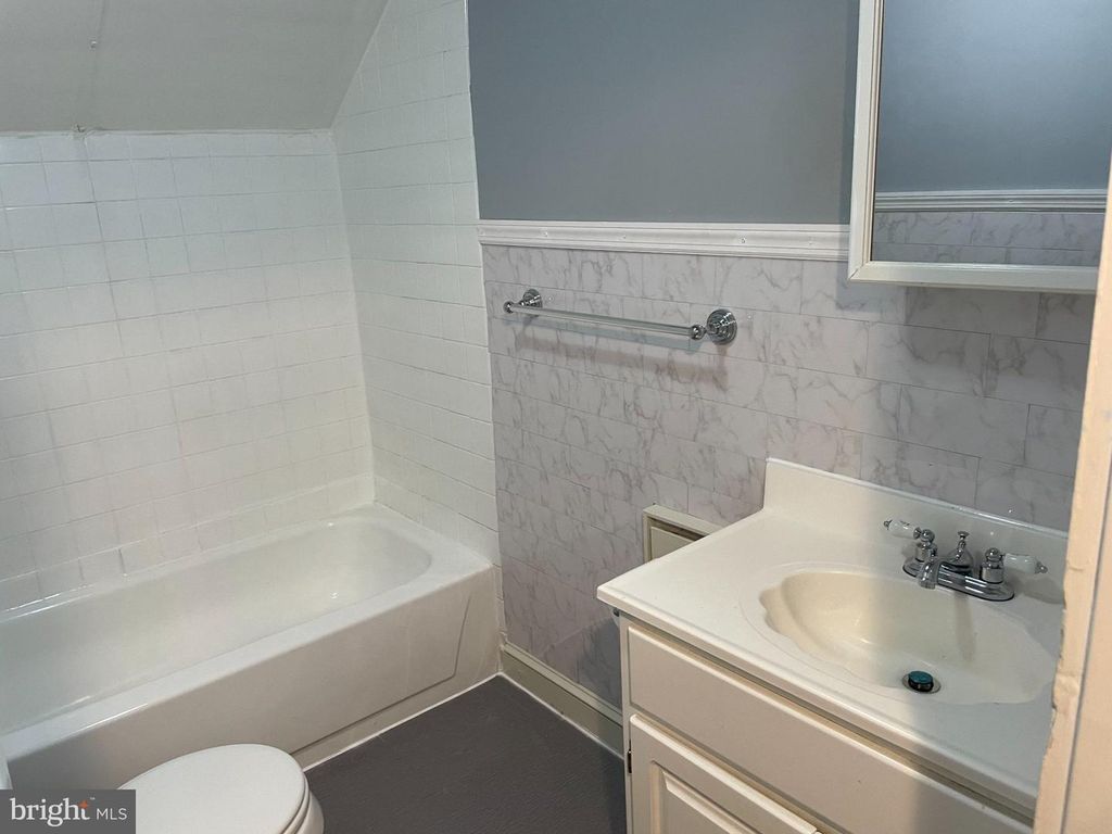11 TROUT AVE, CLEMENTON, NJ 08021 — exterior