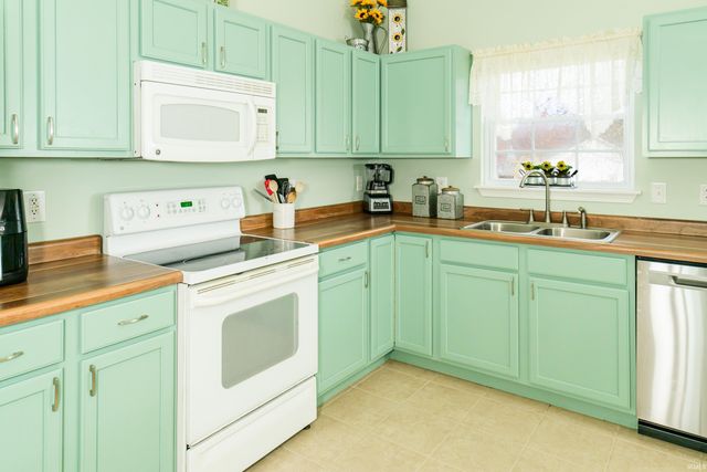 5390 N Teresa Lane, Bloomington, IN 47404