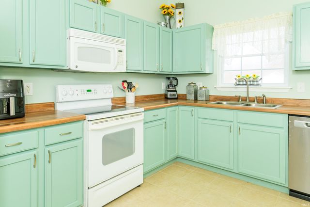 5390 N Teresa Lane, Bloomington, IN 47404