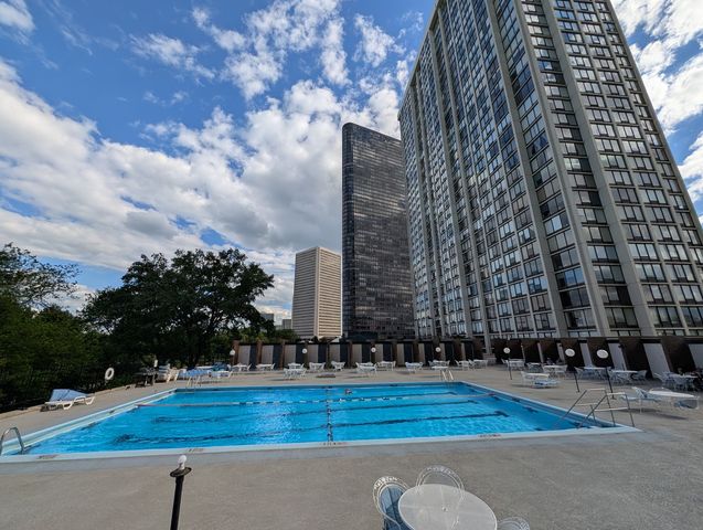 5455 N Sheridan Road 3103, Chicago, IL 60640