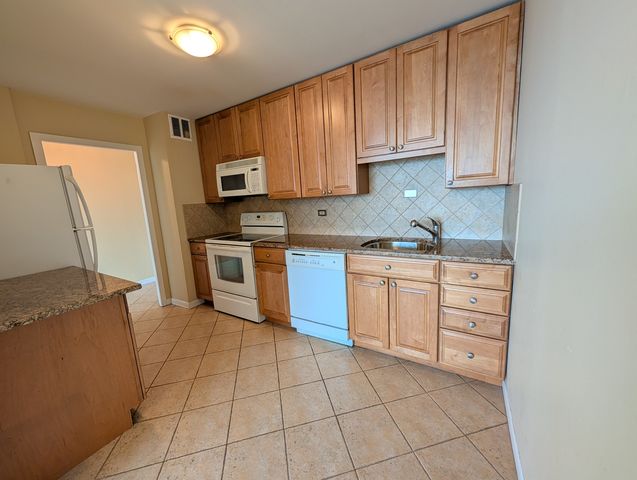 5455 N Sheridan Road 3103, Chicago, IL 60640