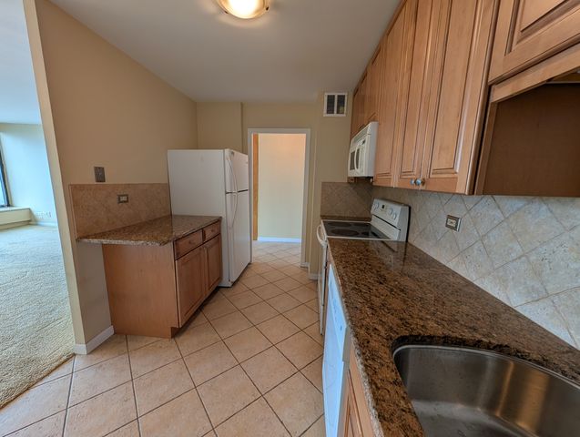 5455 N Sheridan Road 3103, Chicago, IL 60640