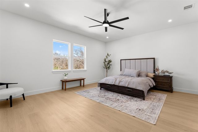 6911 Mohawk Drive, Dallas, TX 75235