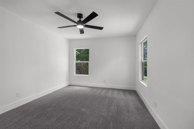 612 Clairemont Avenue, Fort Worth, TX 76103