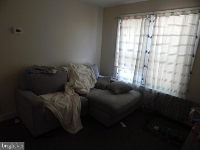 7425 RIVER RD, Pennsauken, NJ 08110