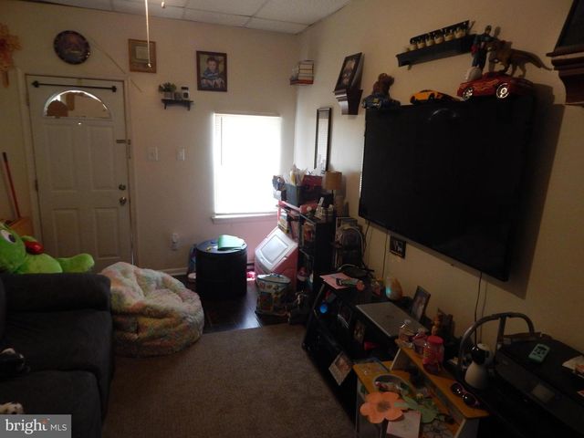 7425 RIVER RD, Pennsauken, NJ 08110