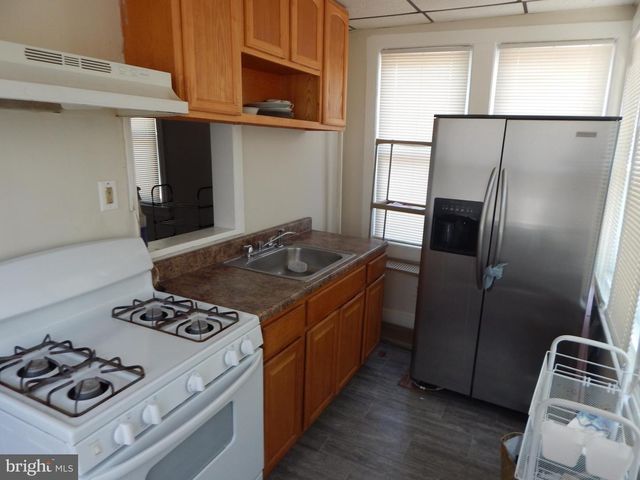 7425 RIVER RD, Pennsauken, NJ 08110