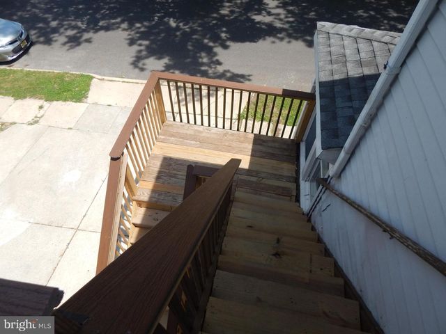 7425 RIVER RD, Pennsauken, NJ 08110