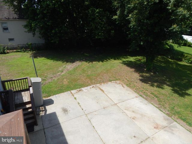 7425 RIVER RD, Pennsauken, NJ 08110