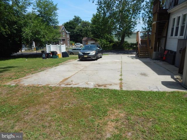 7425 RIVER RD, Pennsauken, NJ 08110