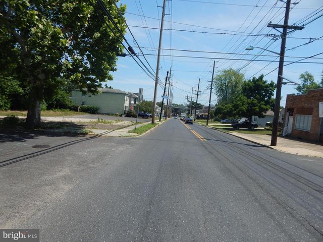 7425 RIVER RD, Pennsauken, NJ 08110